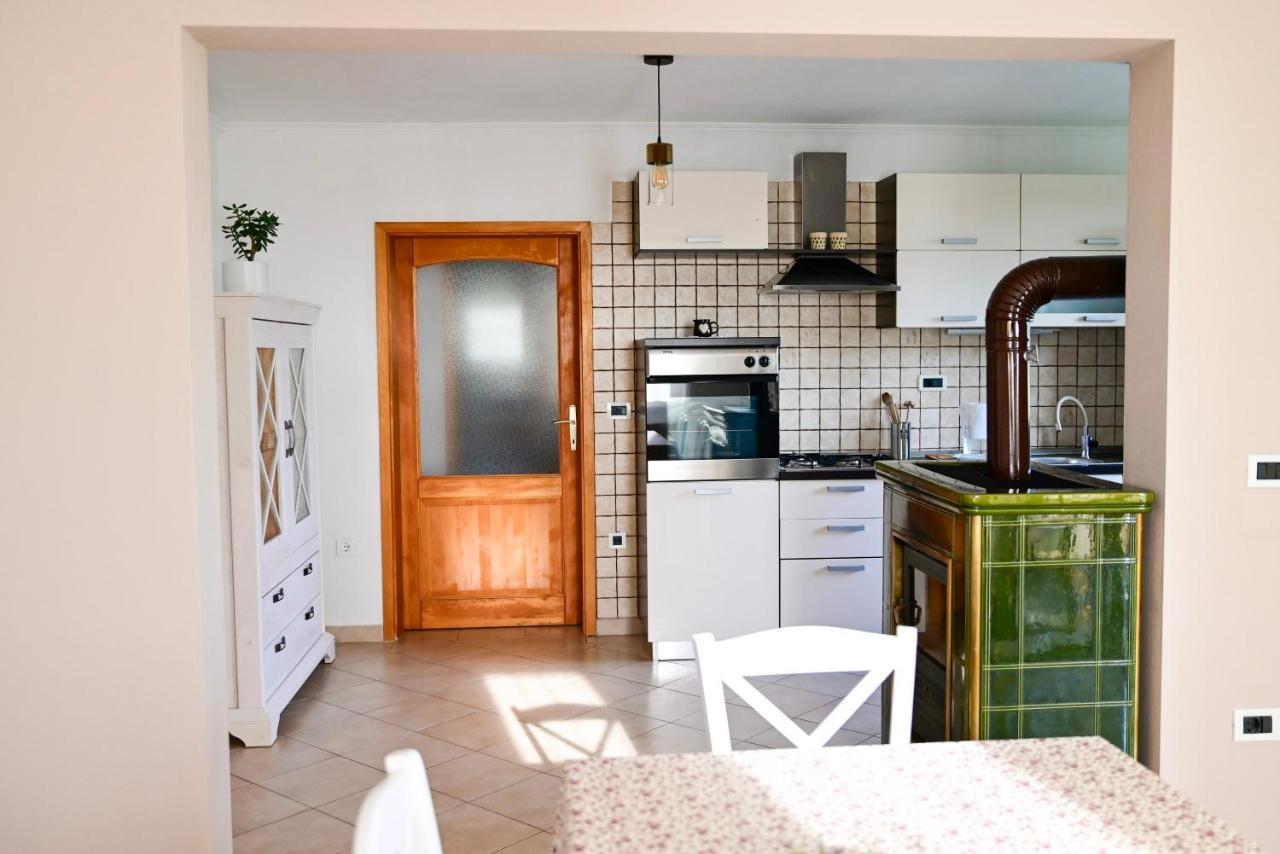 Apartment Laetitia Kastelir Exterior photo